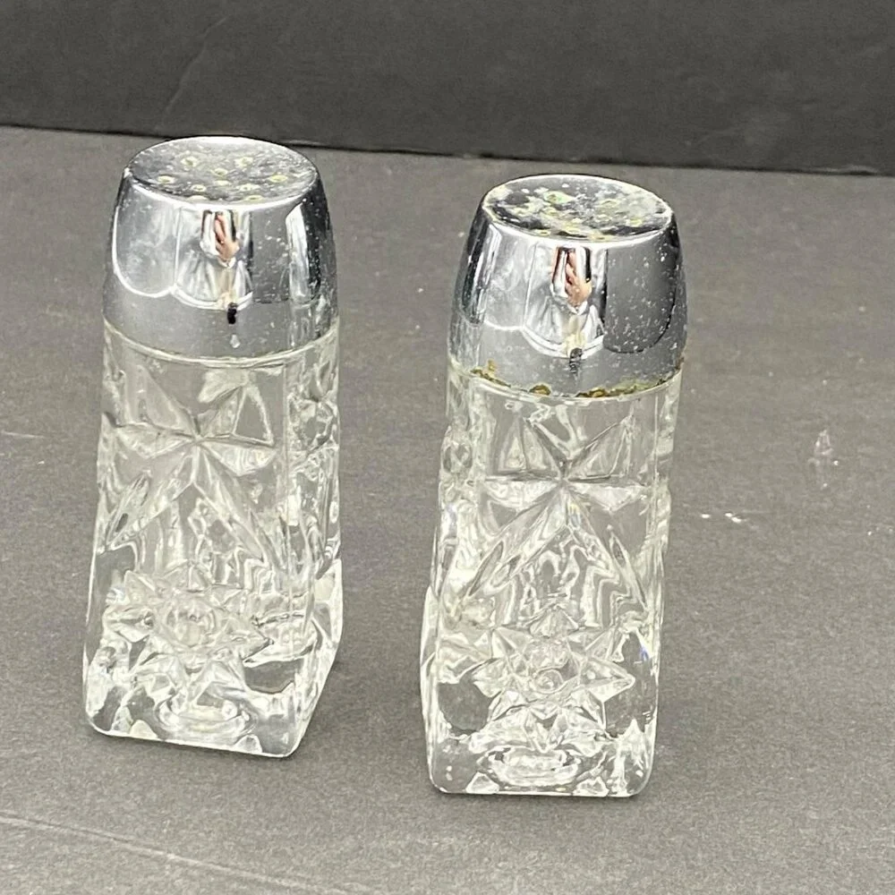 Vintage Crystal‎ Salt & Pepper Shakers With Chrome Tops Starburst Pattern MCM